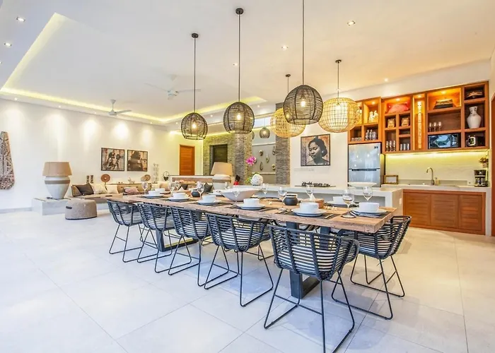Villa Opulent 6 Br In Canggu, 400m To Finns Beach Haven Canggu