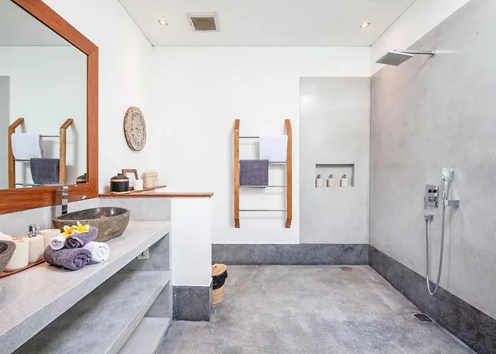 Villa Opulent 6 Br In Canggu, 400m To Finns Beach Haven *