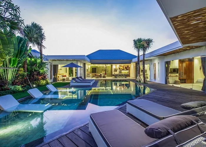 Villa Opulent 6 Br In Canggu, 400m To Finns Beach Haven Canggu