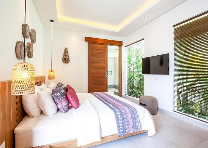Opulent 6 Br In Canggu, 400m To Finns Beach Haven Villa