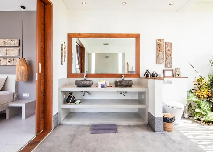 Villa Opulent 6 Br In Canggu, 400m To Finns Beach Haven Canggu