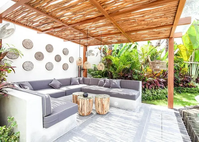 Opulent 6 Br In Canggu, 400m To Finns Beach Haven