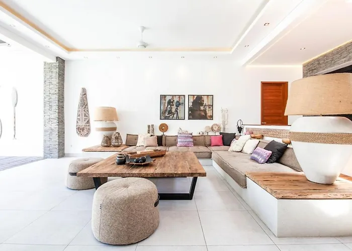 Opulent 6 Br In Canggu, 400m To Finns Beach Haven Villa *